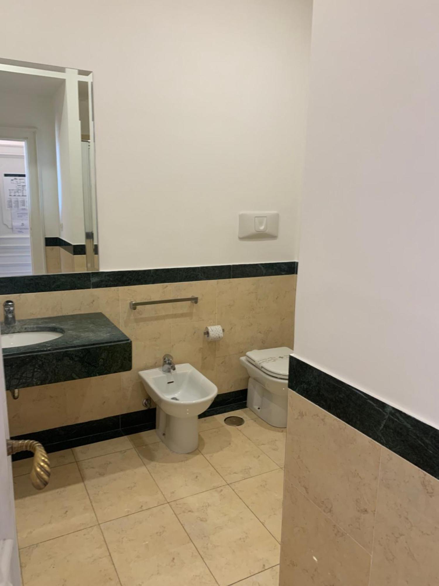 Residence Gli Angioini Srl Νάπολη Εξωτερικό φωτογραφία